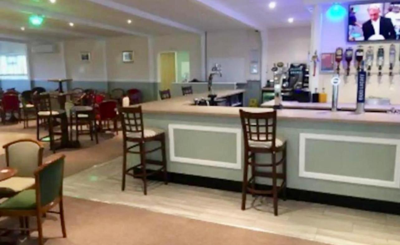 50 Toledo, Selsey Country Club Villa Buitenkant foto