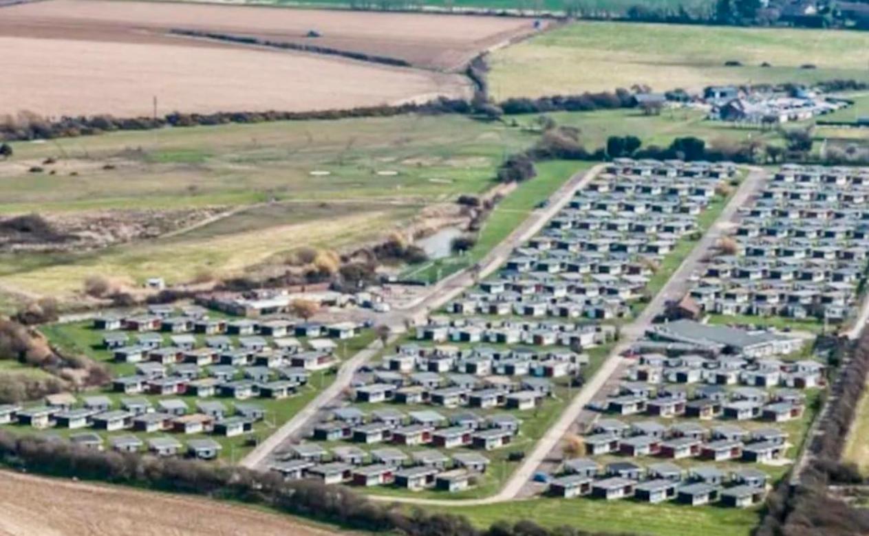 50 Toledo, Selsey Country Club Villa Buitenkant foto