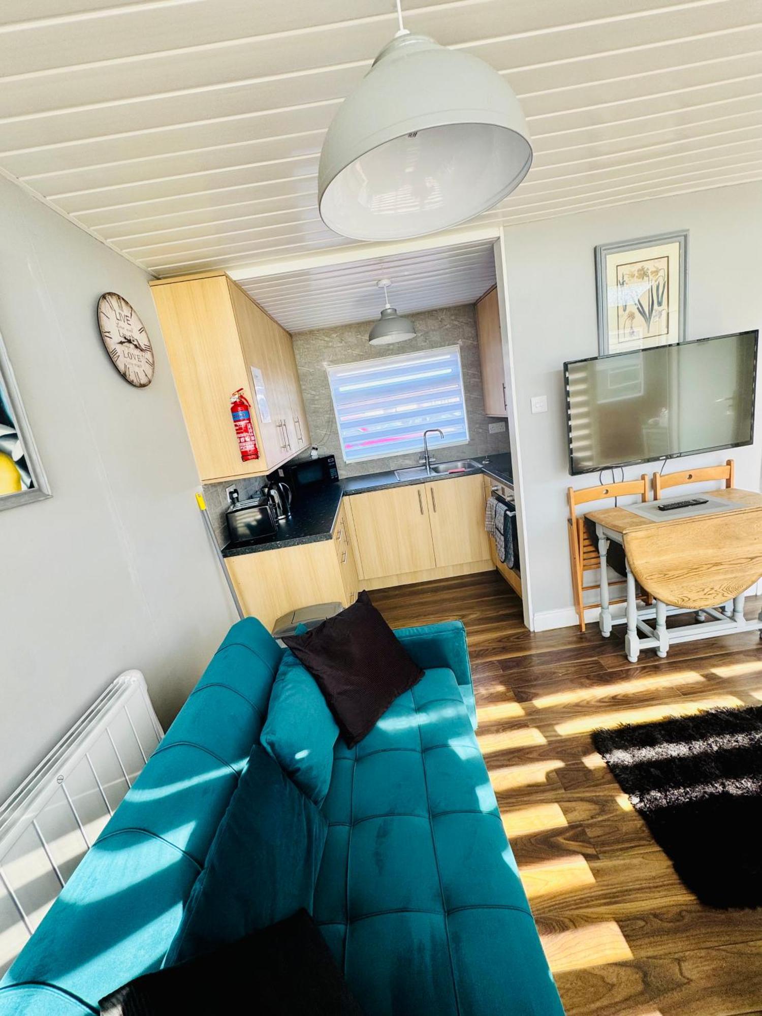 50 Toledo, Selsey Country Club Villa Buitenkant foto